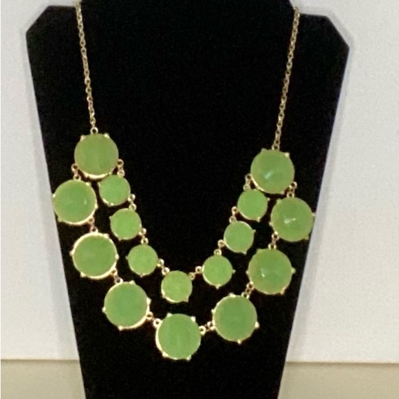 Jade-Like and Goldstone Vintage 1990’s Double Strand Statement Necklace. - Picture 4 of 6